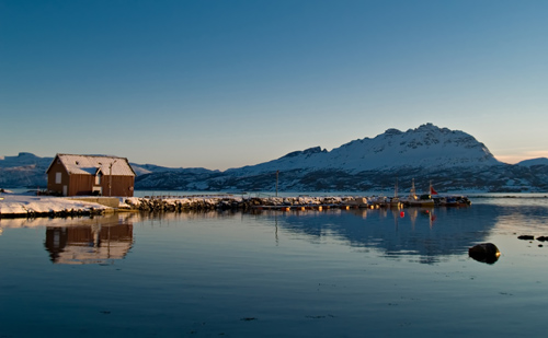 Photo of northern Norwegian harbour taken with Olympus E-500 digital single-lens reflex camera